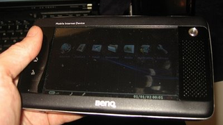 Mobile Internet Device from BenQ—Shake It Like a Polaroid Picture